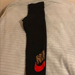Nike crop leggings